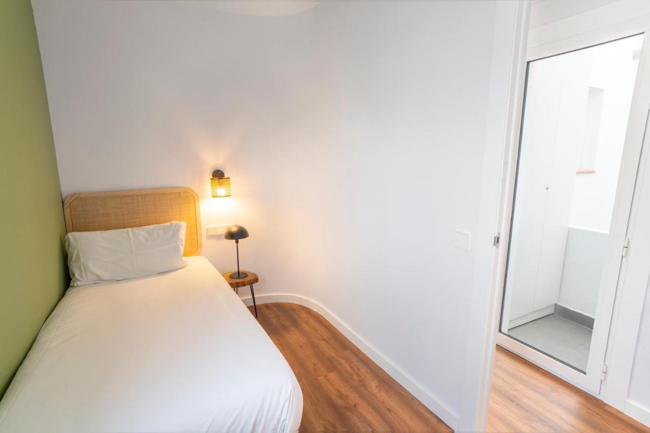 Caliu Apartments Barcelona - Camp Nou L'Hospitalet de Llobregat Esterno foto